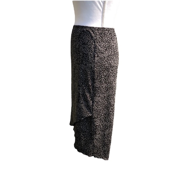 Skirt bundle. Small and medium sizes. 2 skirts. - Picture 8 of 11
